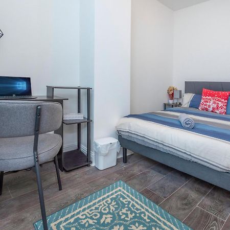 Modern Family Home W/Wi-Fi, Netflix, Self Check-In Λονδίνο Εξωτερικό φωτογραφία